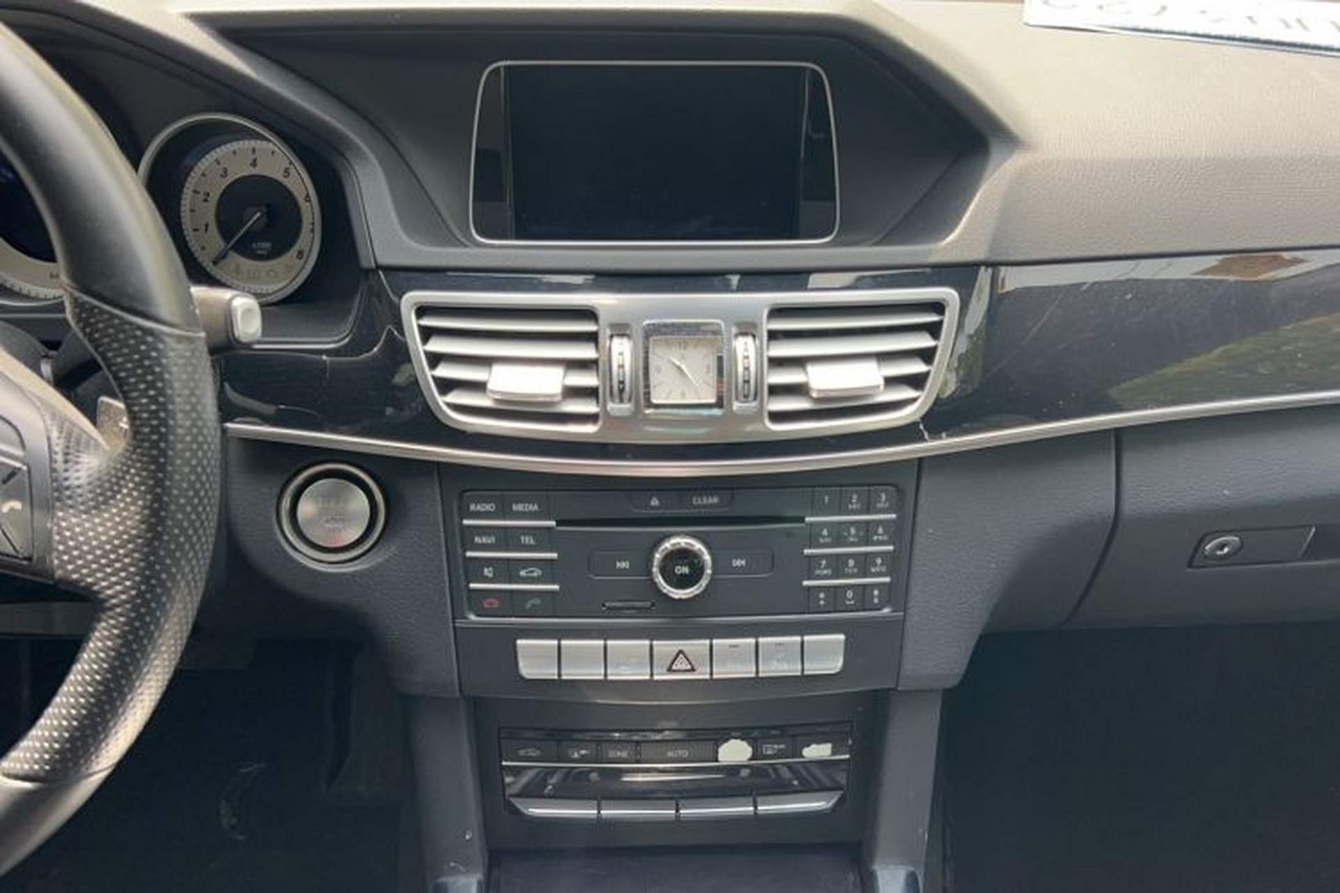 Used Mercedes-Benz E-Class 2015 Facelift E 200 L Sport Edition Audio And AC Panel
