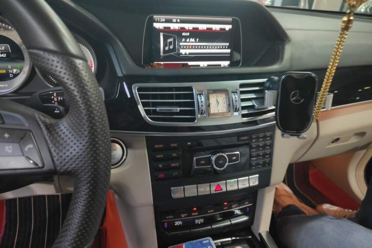 Used Mercedes-Benz E-Class 2015 E 320 L 4MATIC Audio And AC Panel