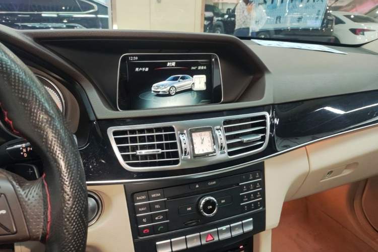 Used Mercedes-Benz E-Class 2015 Restyled E 260 L Sport Edition Audio And AC Panel