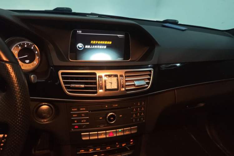 Used Mercedes-Benz E-Class 2015 E 260 L Sport Edition Audio And AC Panel