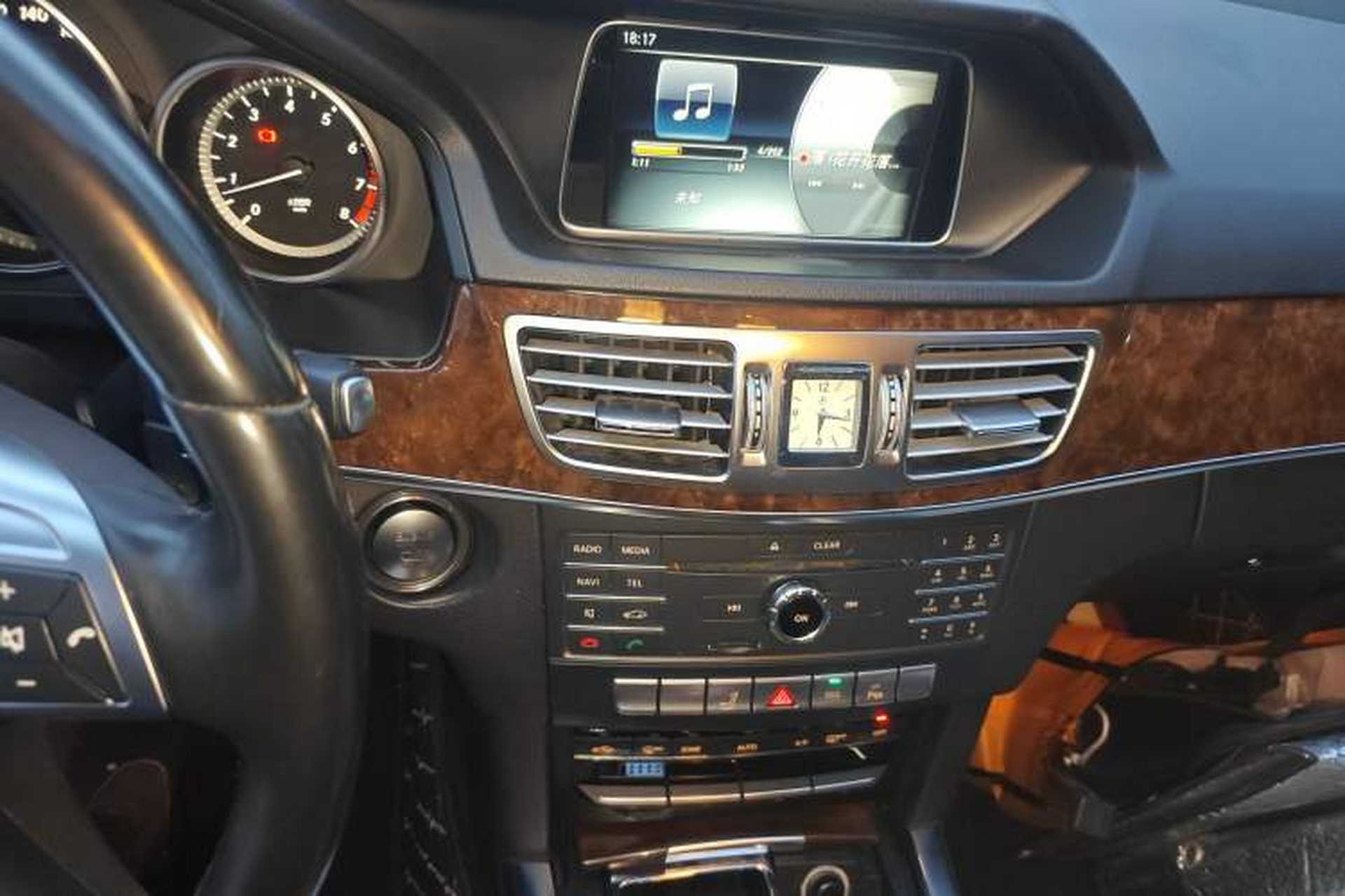 Used Mercedes-Benz E-Class 2015 Facelift E 200 L Audio And AC Panel