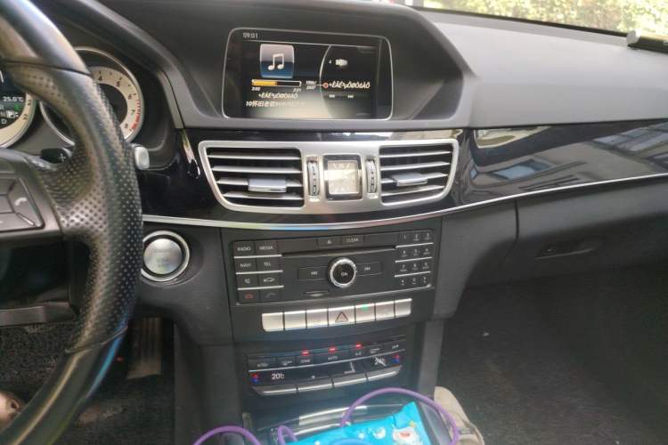Used Mercedes-Benz E-Class 2015 Restyled E 260 L Sport Edition Audio And AC Panel