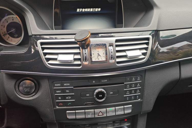 Used Mercedes-Benz E-Class 2015 Restyled E 260 L Sport Edition Audio And AC Panel