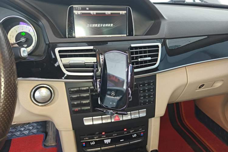 Used Mercedes-Benz E-Class 2015 E 200 L Sport Edition Audio And AC Panel