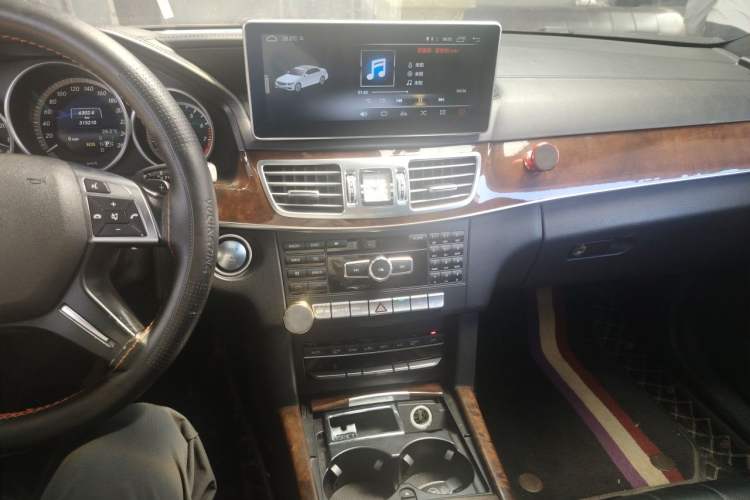 Used Mercedes-Benz E-Class 2015 E 320 L 4MATIC Audio And AC Panel