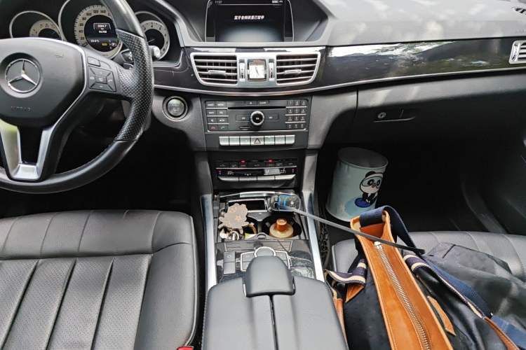 Used Mercedes-Benz E-Class 2015 Restyled E 260 L Sport Edition Audio And AC Panel