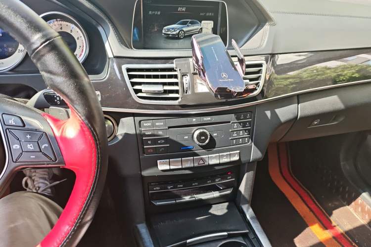 Used Mercedes-Benz E-Class 2015 E 320 L Sport 4MATIC Audio And AC Panel