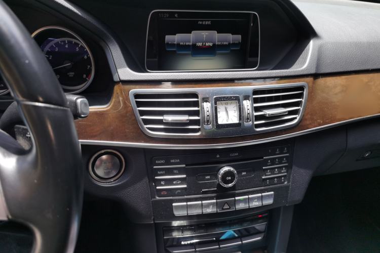 Used Mercedes-Benz E-Class 2015 Facelift E 200 L Audio And AC Panel