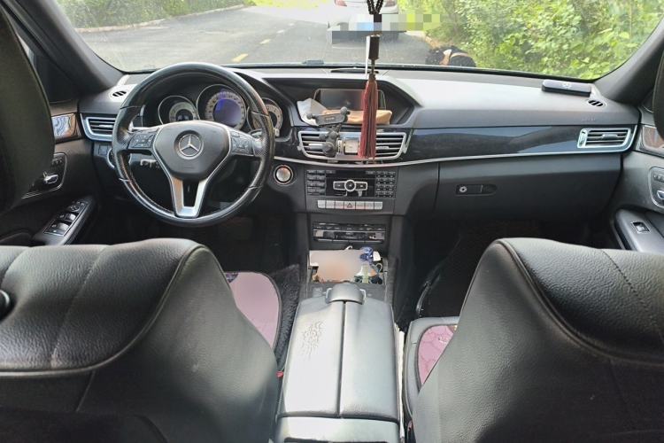 Used Mercedes-Benz E-Class 2015 Restyled E 260 L Sport Edition Center Console