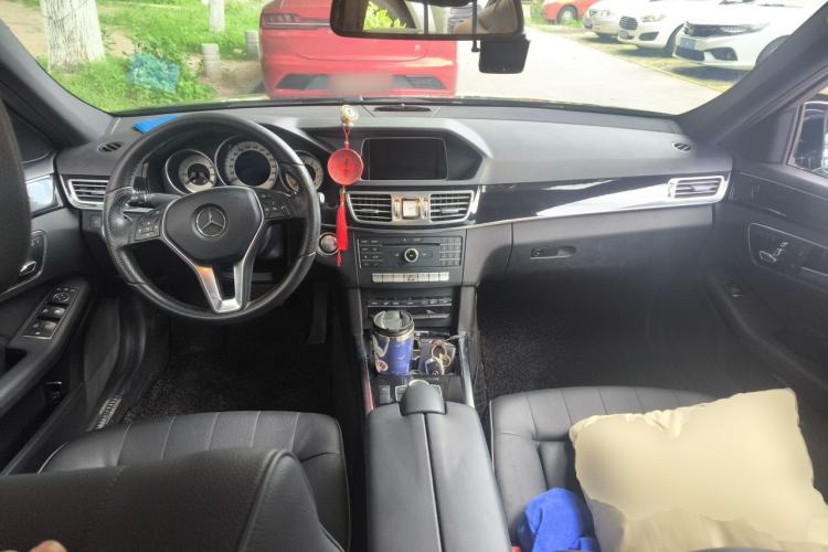 Used Mercedes-Benz E-Class 2015 Restyled E 260 L Sport Edition Center Console