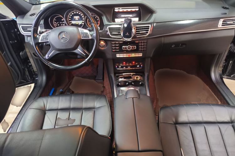 Used Mercedes-Benz E-Class 2015 E 320 L Center Console
