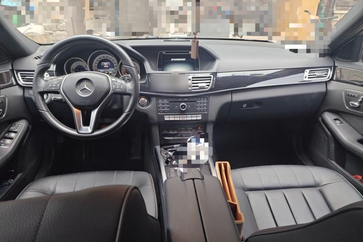Used Mercedes-Benz E-Class 2015 Restyled E 260 L Sport Edition Center Console