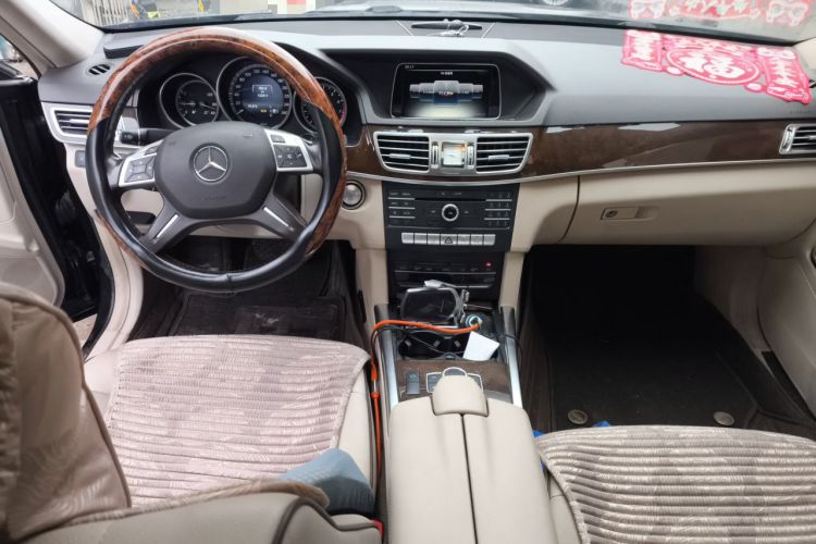 Used Mercedes-Benz E-Class 2015 Revised E 260 L Center Console
