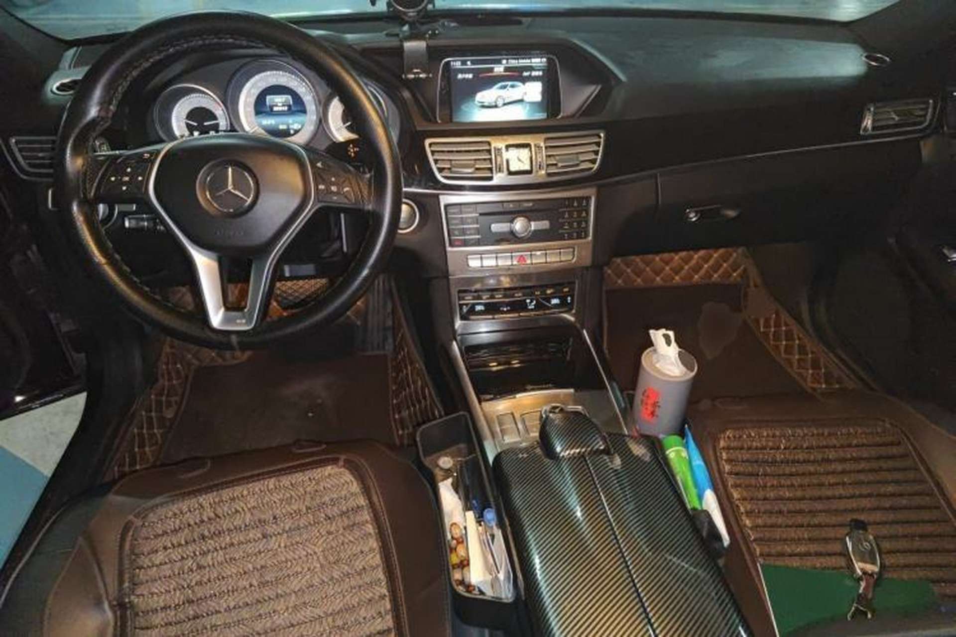 Used Mercedes-Benz E-Class 2015 Restyled E 260 L Sport Edition Center Console