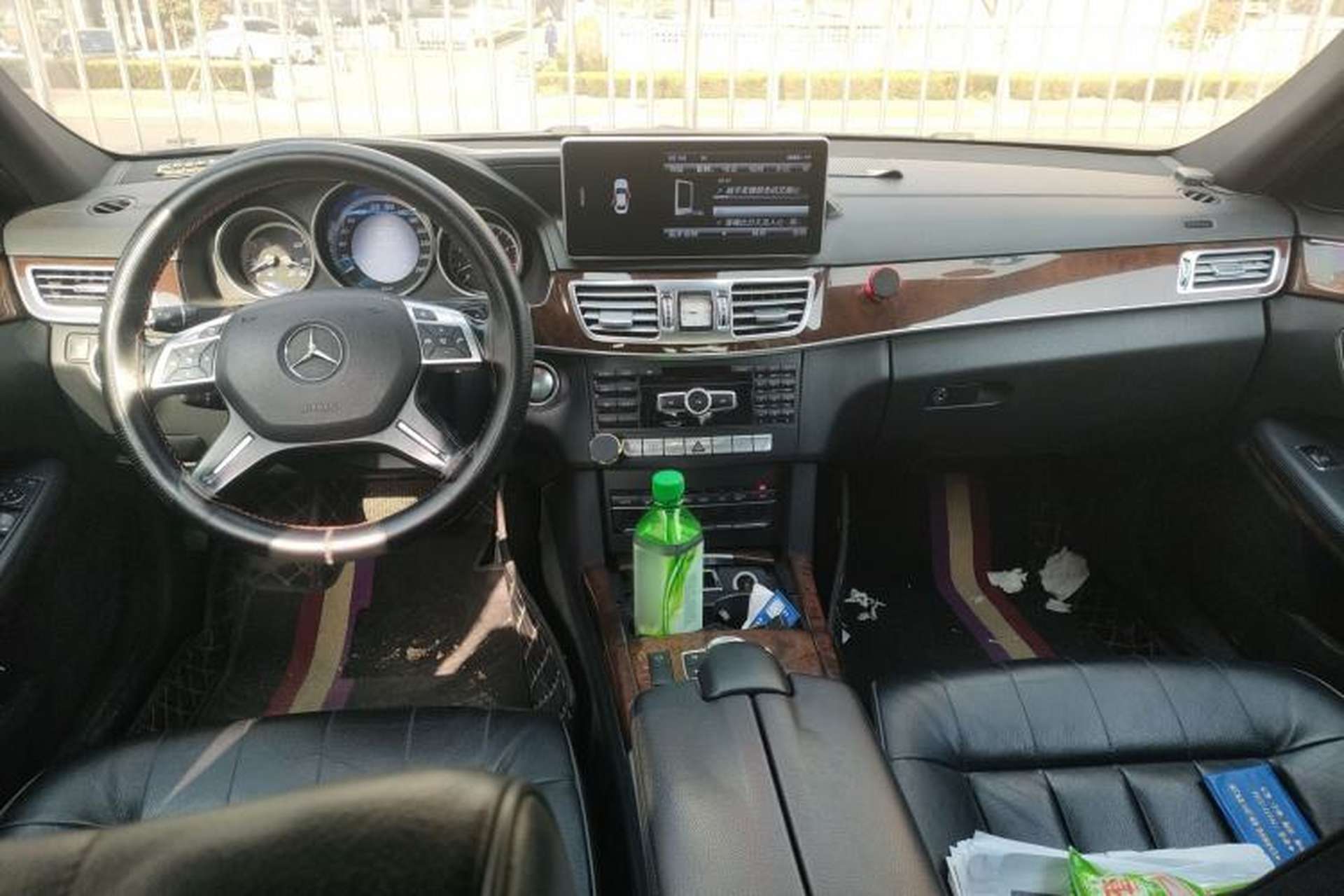 Used Mercedes-Benz E-Class 2015 E 320 L 4MATIC Center Console