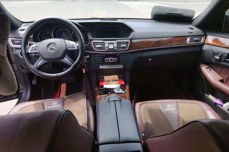 Used Mercedes-Benz E-Class 2015 E 320 L Center Console