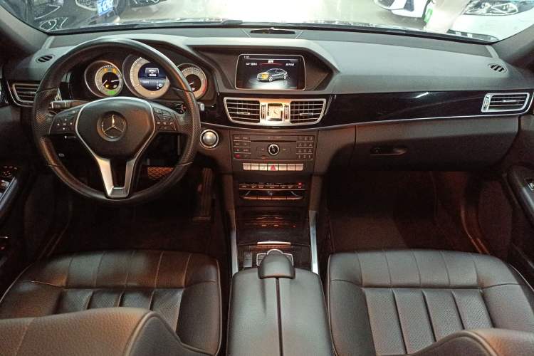 Used Mercedes-Benz E-Class 2015 Revised E 260 L Sporty and Stylish Edition Center Console