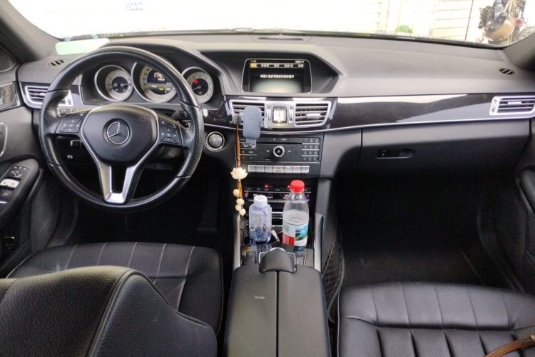 Used Mercedes-Benz E-Class 2015 Restyled E 260 L Sport Edition Center Console