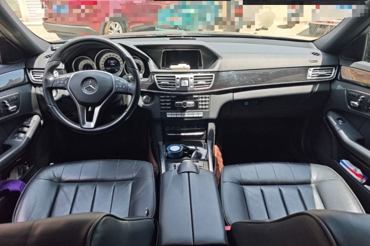 Used Mercedes-Benz E-Class 2015 E 320 L Sport Edition Center Console
