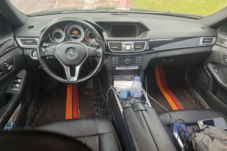 Used Mercedes-Benz E-Class 2015 Restyled E 260 L Sport Edition Center Console