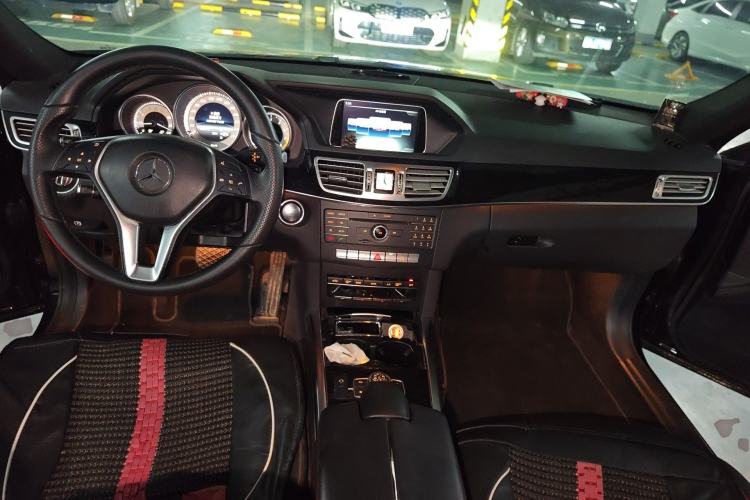 Used Mercedes-Benz E-Class 2015 Revised E 180 L Sport Edition Center Console