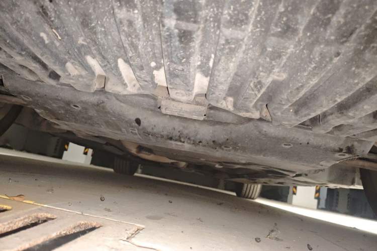 Used Mercedes-Benz E-Class 2015 Facelift E 200 L Chassis Front