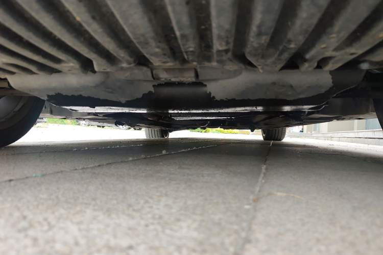 Used Mercedes-Benz E-Class 2015 E 260 L Sport & Fashion Model Chassis Front