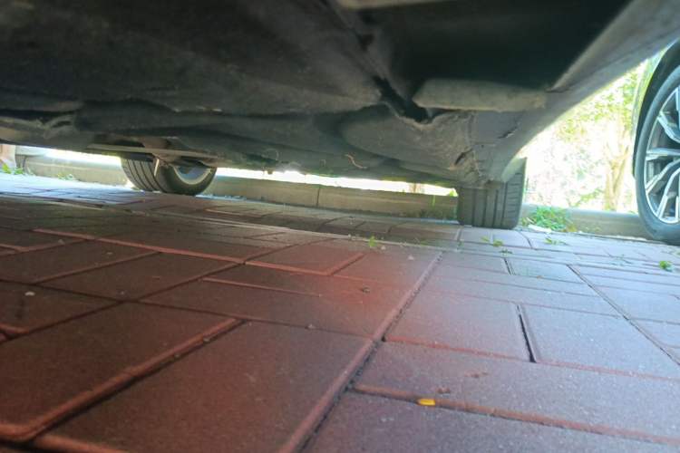 Used Mercedes-Benz E-Class 2015 E 260 L Chassis Front Left