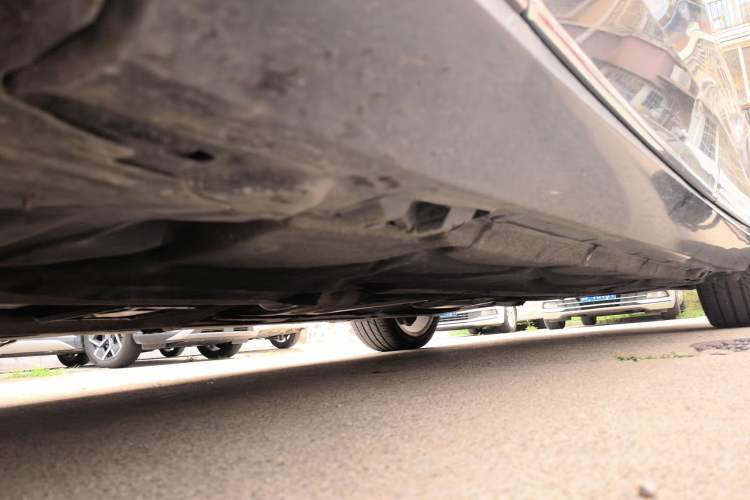 Used Mercedes-Benz E-Class 2015 E 320 L 4MATIC Chassis Front Left