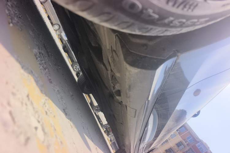 Used Mercedes-Benz E-Class 2015 E 260 L Sport & Fashion Model Chassis Front Left