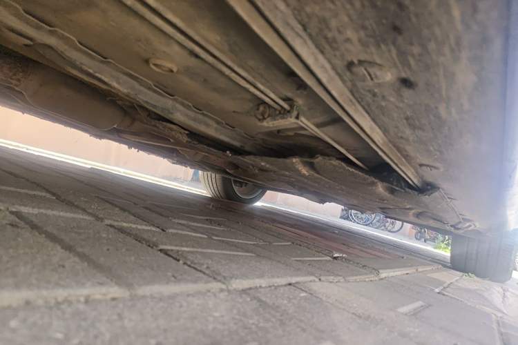 Used Mercedes-Benz E-Class 2015 E 260 L Sport & Fashion Model Chassis Front Left