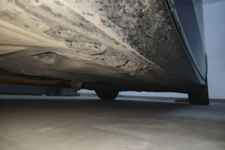 Used Mercedes-Benz E-Class 2015 E 260 L Luxury Model Chassis Front Left