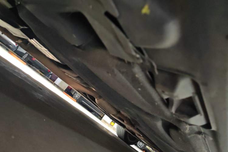 Used Mercedes-Benz E-Class 2015 E 260 L Luxury Model Chassis Front Left