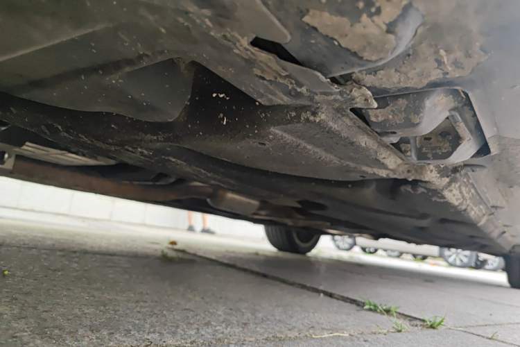 Used Mercedes-Benz E-Class 2015 Facelift E 200 L Chassis Front Left