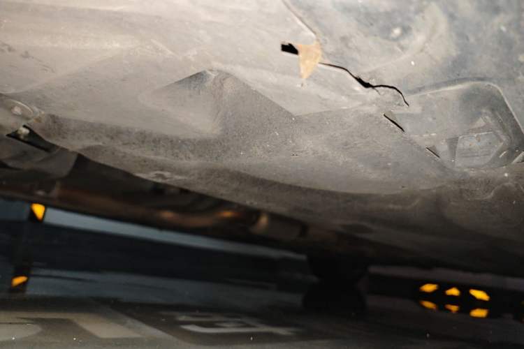 Used Mercedes-Benz E-Class 2015 Facelift E 180 L Chassis Front Left