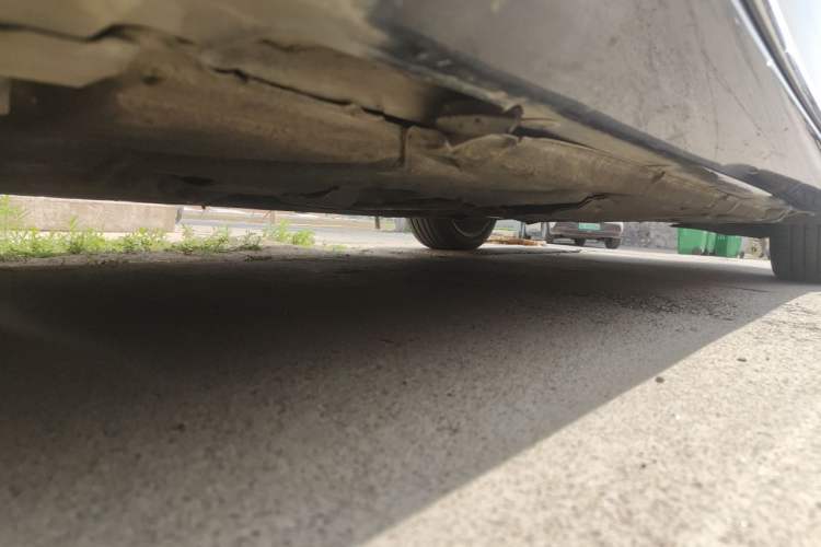 Used Mercedes-Benz E-Class 2015 Facelift E 200 L Chassis Front Left