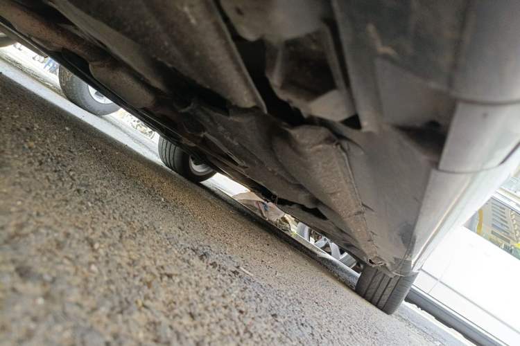 Used Mercedes-Benz E-Class 2015 E 200 L Sport Edition Chassis Front Left