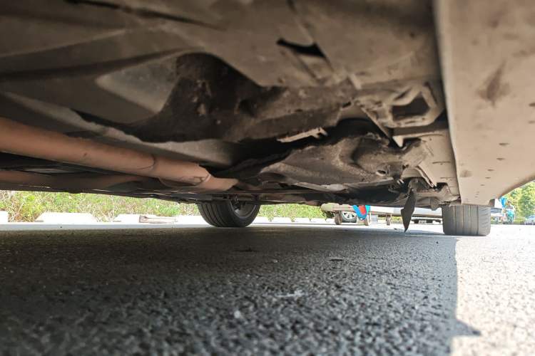 Used Mercedes-Benz E-Class 2015 E 320 L Sport 4MATIC Chassis Front Left