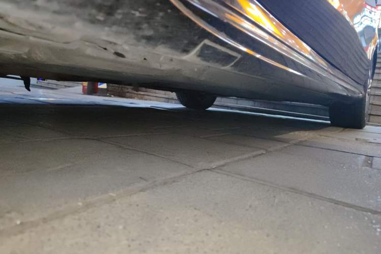 Used Mercedes-Benz E-Class 2015 E 260 L Sport Edition Chassis Front Left