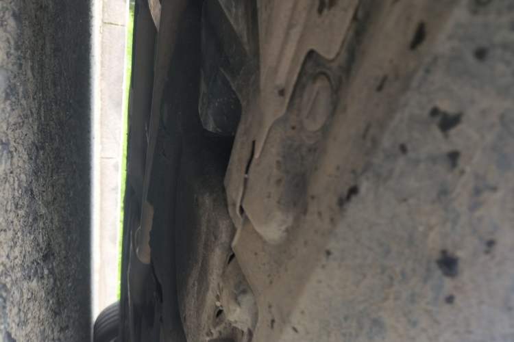 Used Mercedes-Benz E-Class 2015 E 320 L Chassis Front Left