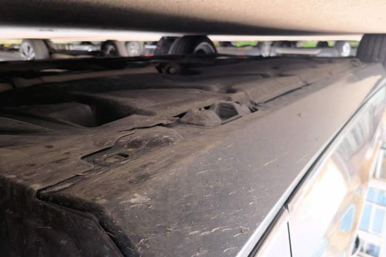 Used Mercedes-Benz E-Class 2015 E 320 L 4MATIC Chassis Front Right