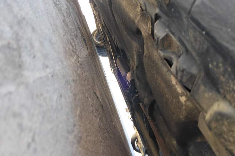 Used Mercedes-Benz E-Class 2015 Facelift E 200 L Chassis Front Right