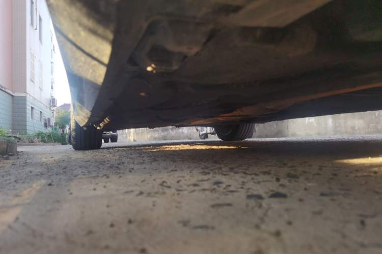 Used Mercedes-Benz E-Class 2015 Revised E 260 L Chassis Front Right