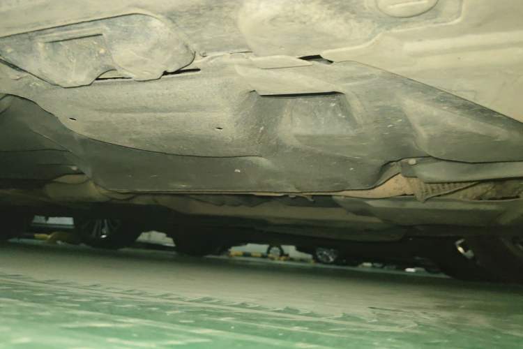 Used Mercedes-Benz E-Class 2015 Facelift E 200 L Chassis Front Right