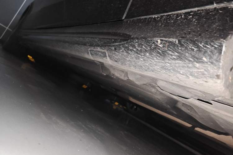 Used Mercedes-Benz E-Class 2015 Facelift E 200 L Sport Edition Chassis Front Right