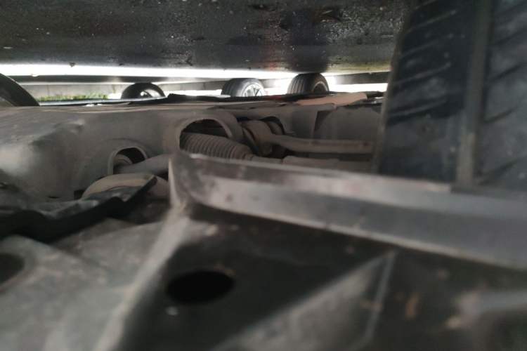 Used Mercedes-Benz E-Class 2015 E 200 L Sport Edition Chassis Front Right