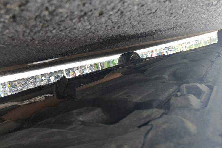Used Mercedes-Benz E-Class 2015 Revised E 260 L Chassis Front Right