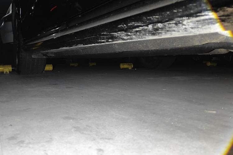 Used Mercedes-Benz E-Class 2015 E 260 L Sport & Fashion Model Chassis Front Right