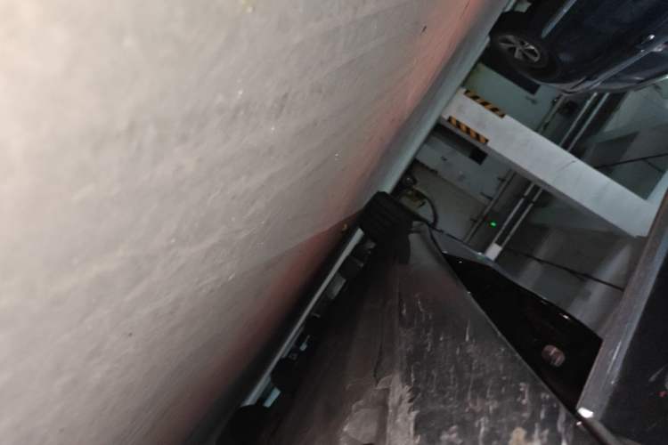 Used Mercedes-Benz E-Class 2015 E 200 L Chassis Front Right