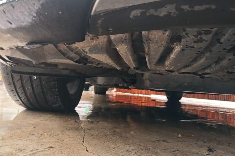 Used Mercedes-Benz E-Class 2015 E 180 L Chassis Front Right